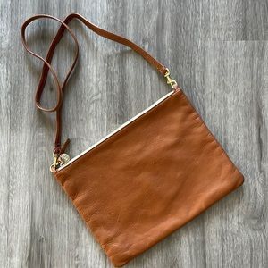 Clare V.  Sac Bretelle in Tan